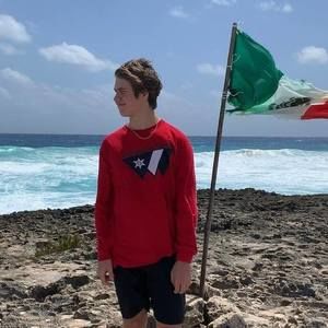 Meet your Posher, Ryan